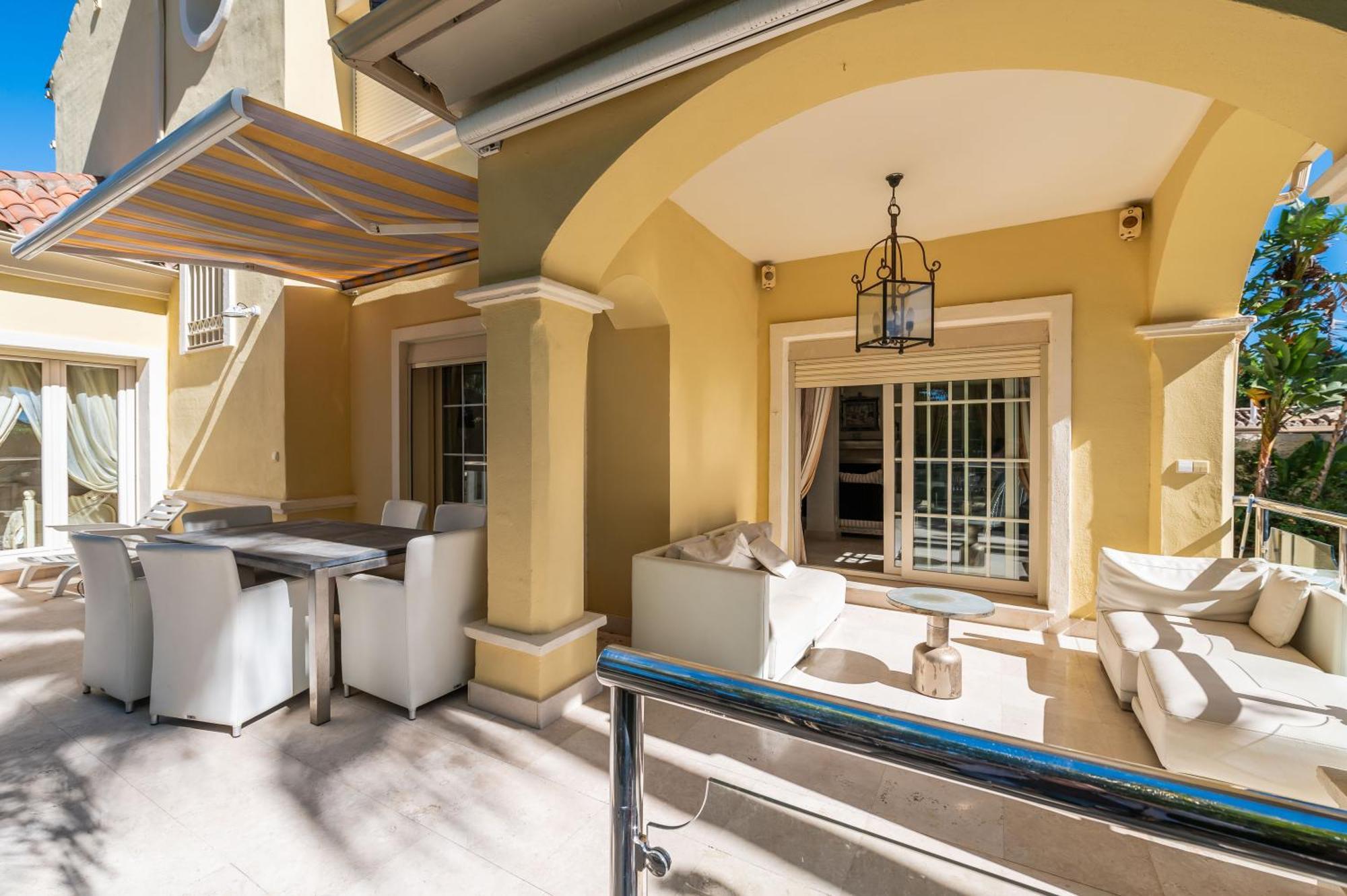 Villa Beachside With Heated Pool Marbella