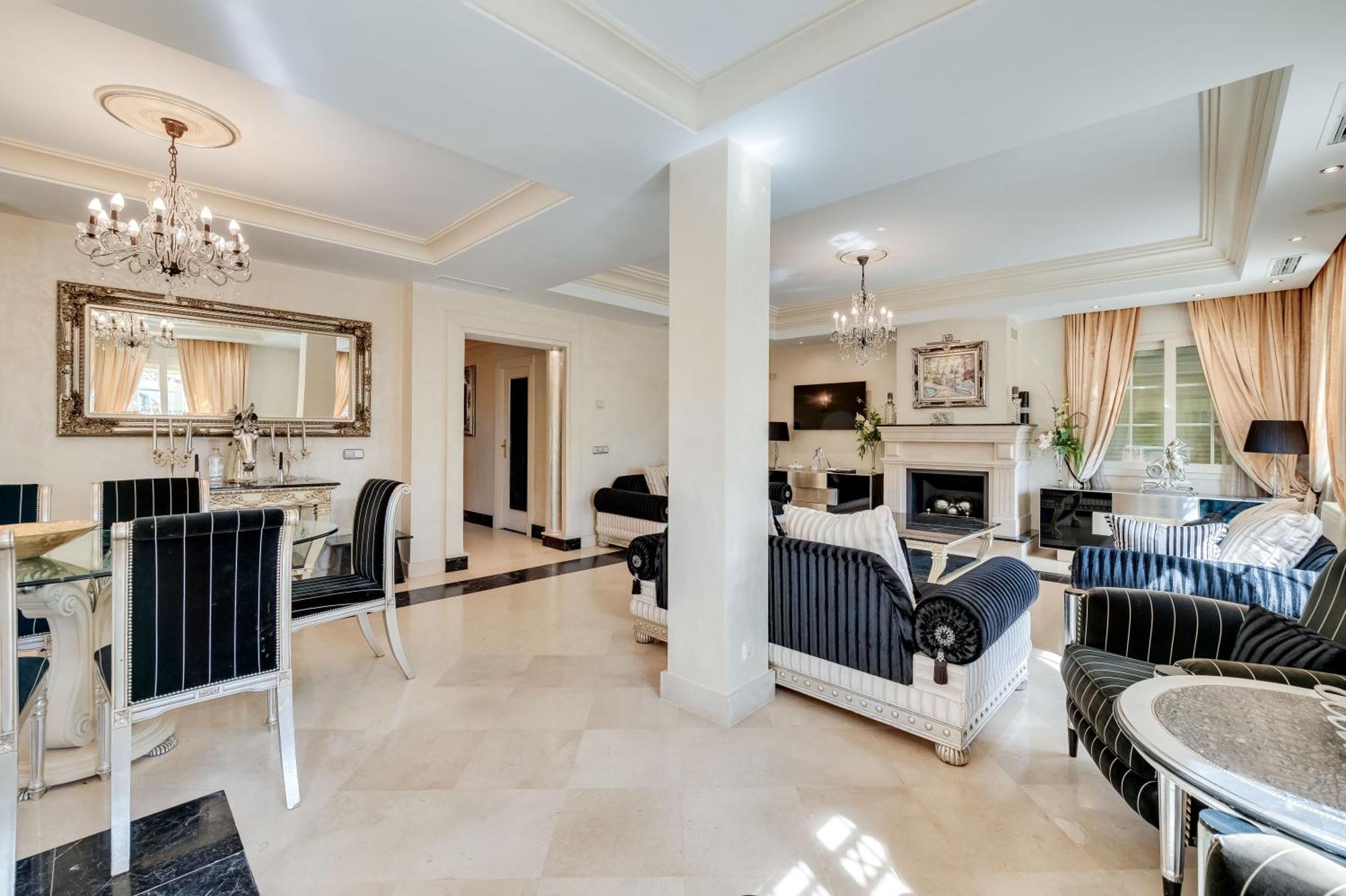Villa Beachside With Heated Pool Marbella