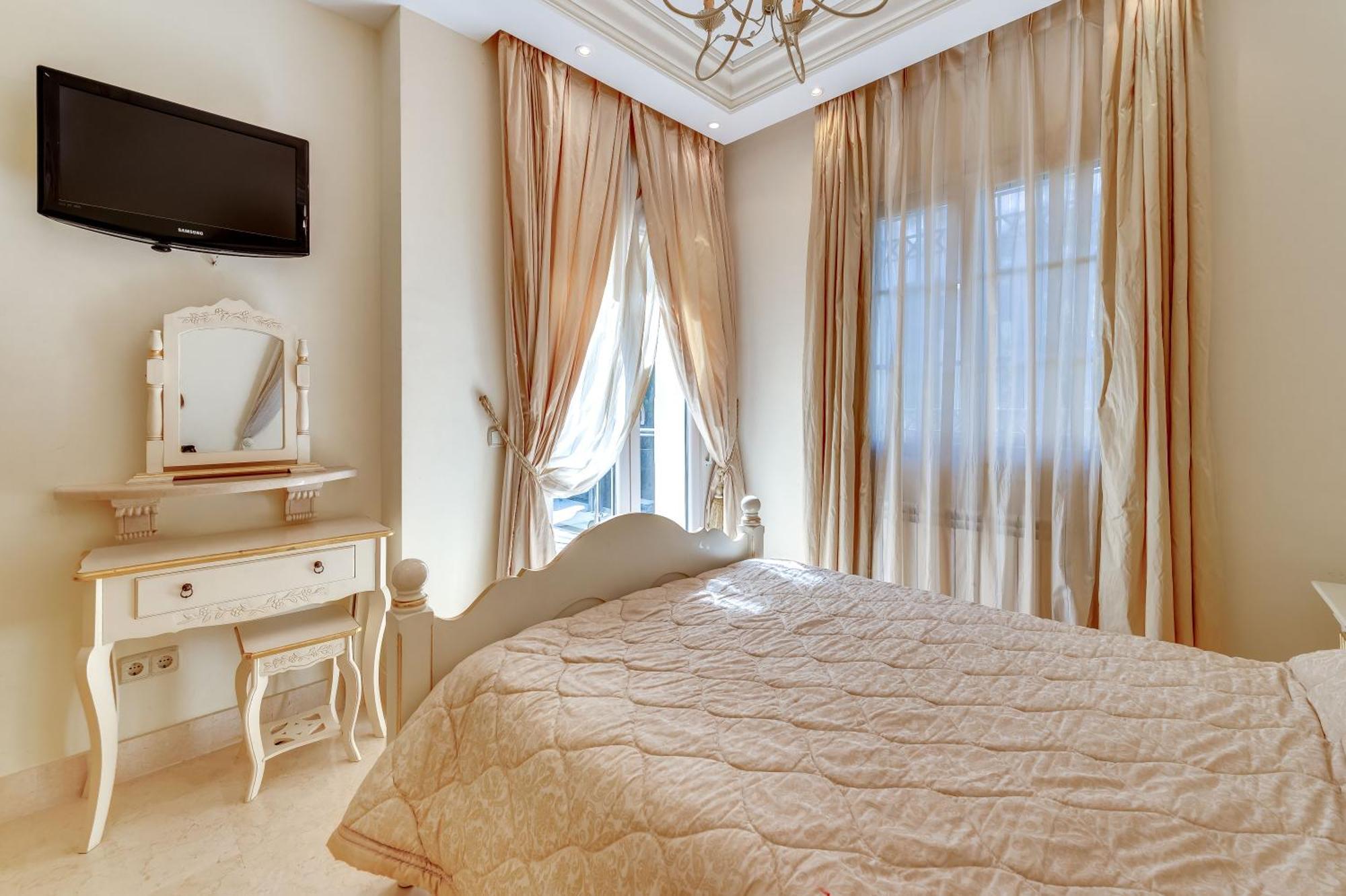 Beachside With Heated Pool Villa Marbella