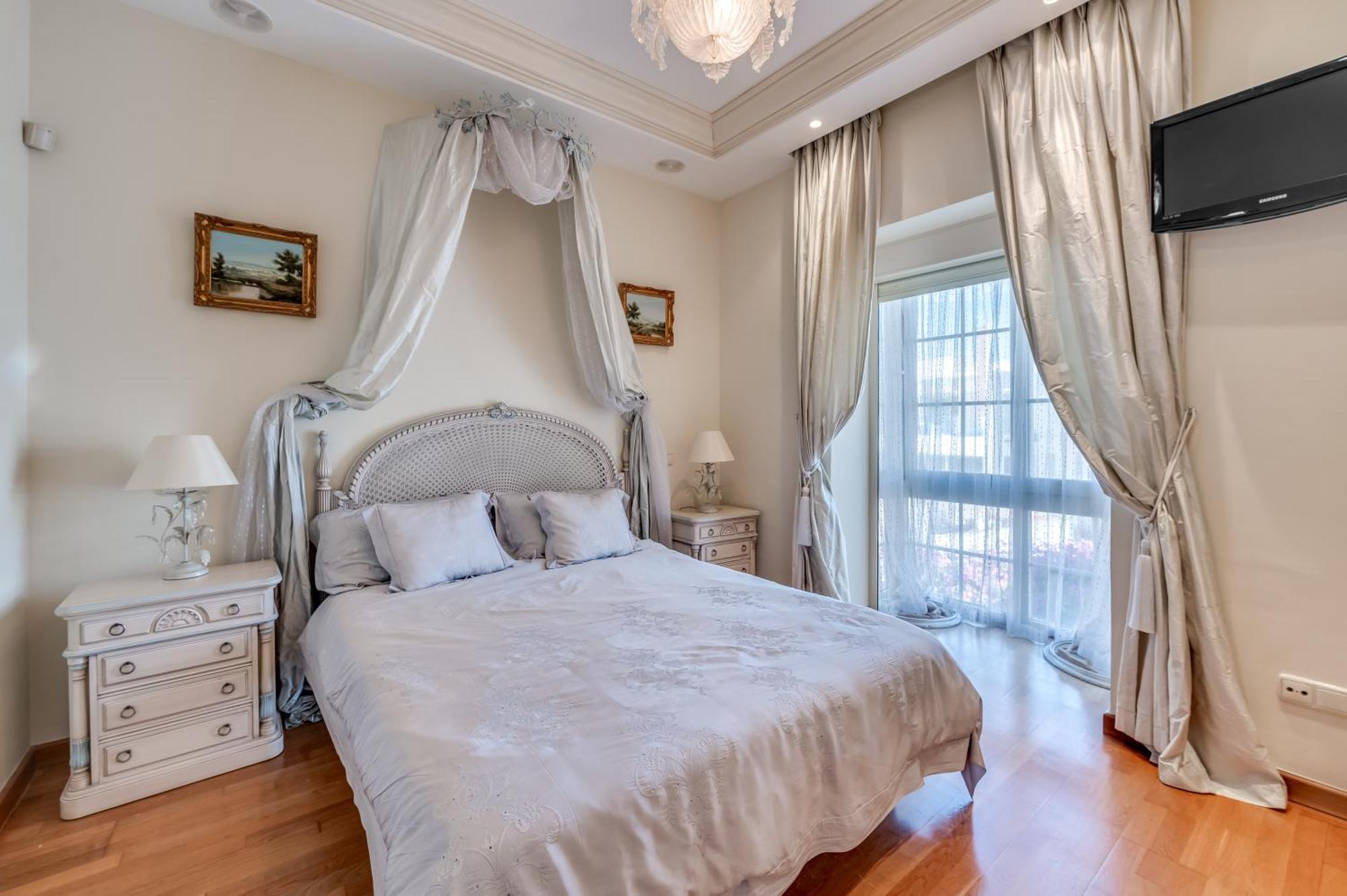 Villa Beachside With Heated Pool Marbella