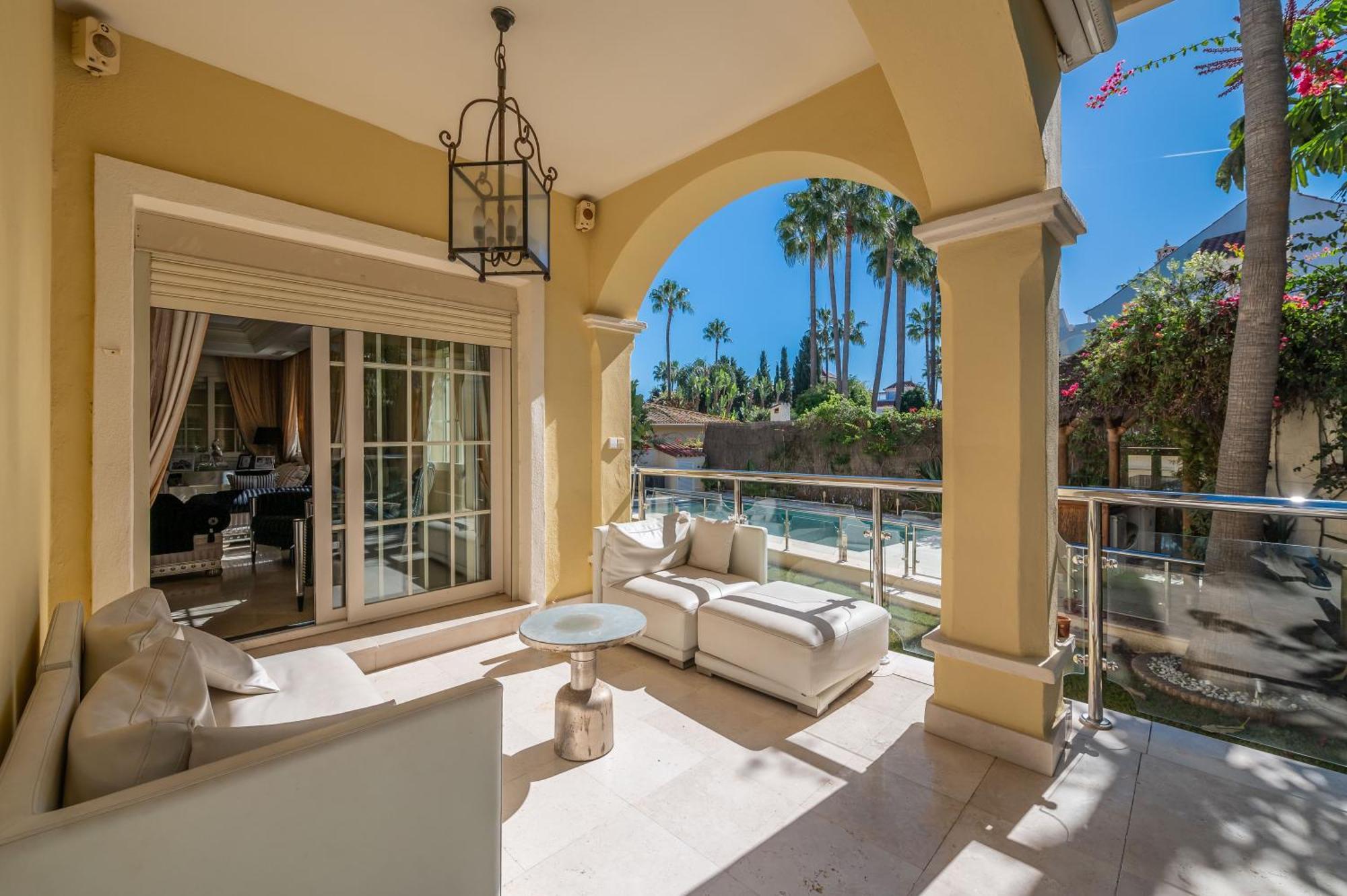 Beachside With Heated Pool